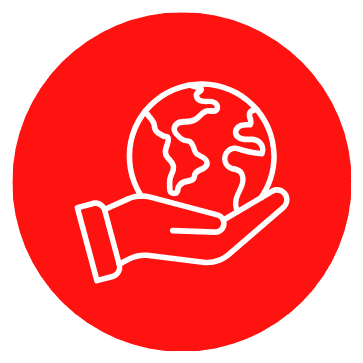 main qui soutient le globe illustrant la démarche éthique du travel planner